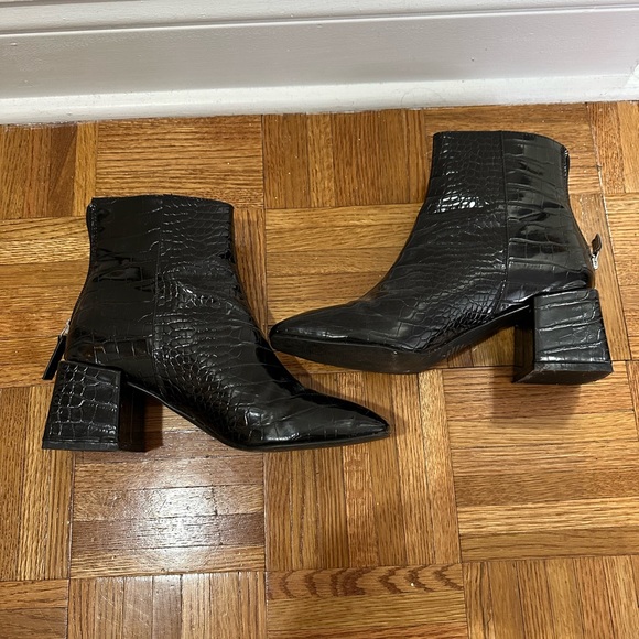 Embossed Booties - Picture 4 of 4